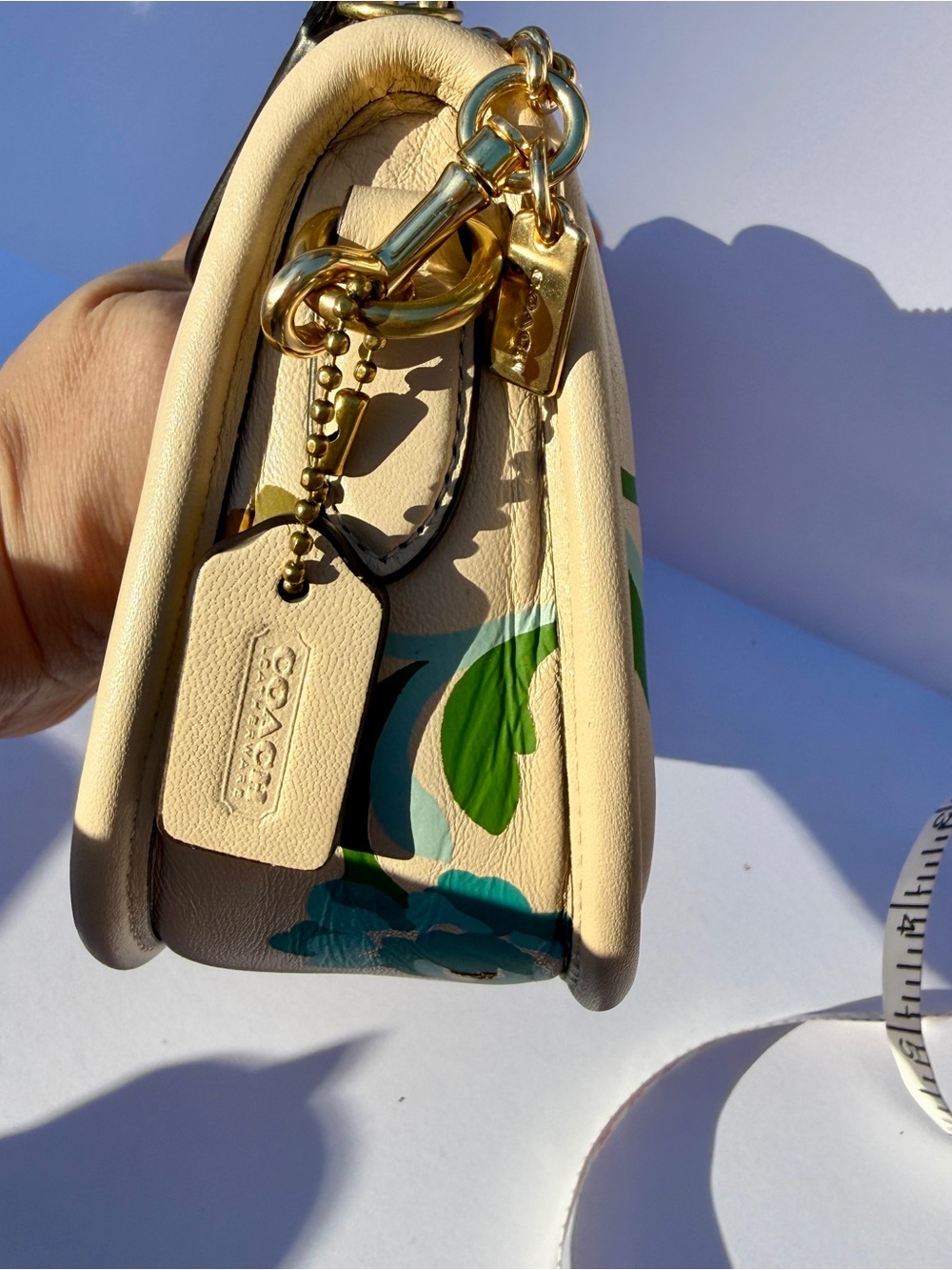 Rare Coach Cream Floral Leather Crossbody Bag - Picture 6 of 8